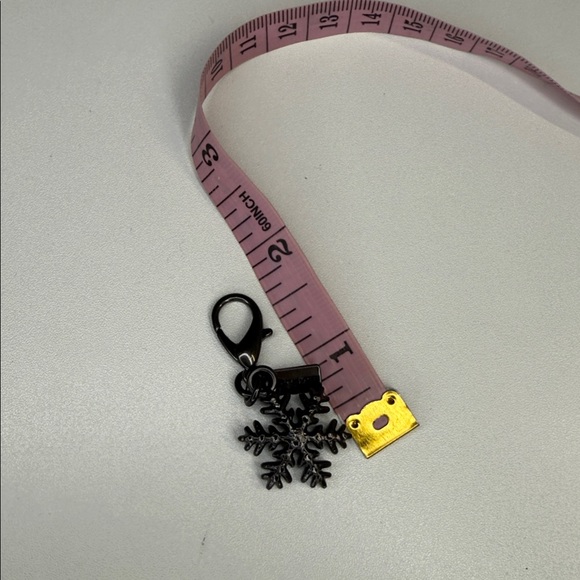 SOLD Coach gunmetal snowflake keychain purse charm lobster clip metal accessory - Picture 5 of 6